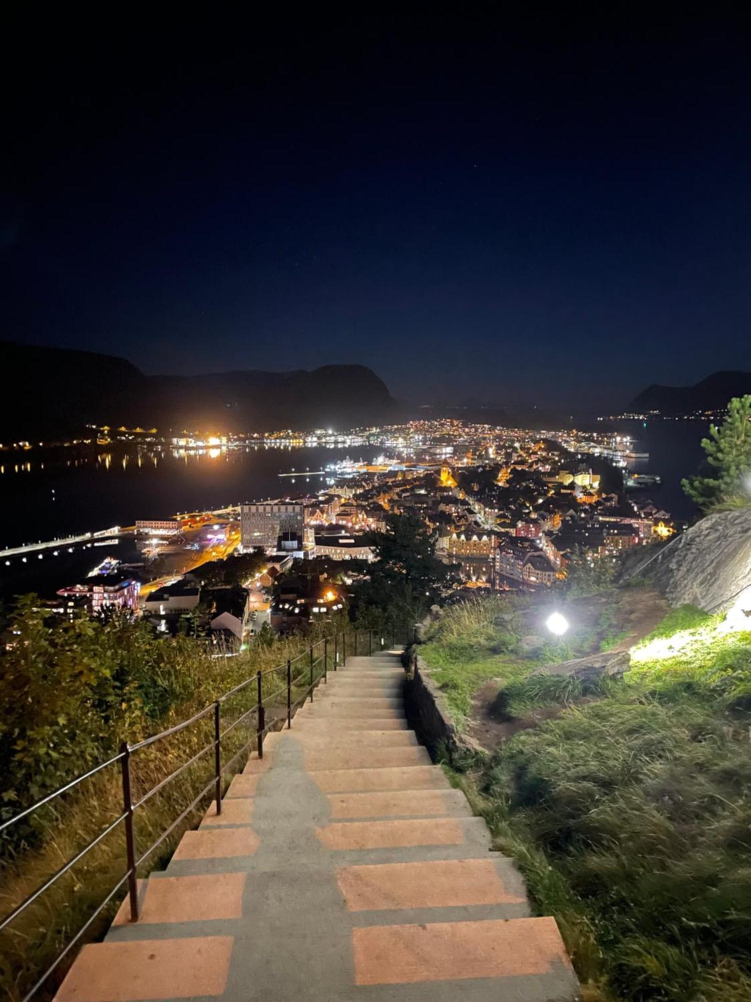 Koselig Leilighet I Sentrum Ålesund Εξωτερικό φωτογραφία